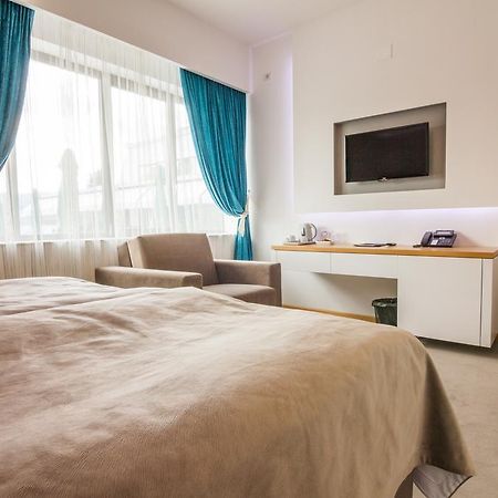 Gardenia Hotel & Spa Veles Chambre photo A bedroom in a hotel