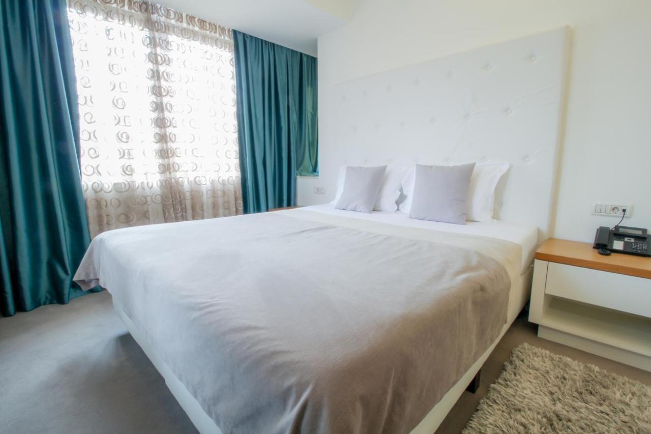 Gardenia Hotel & Spa Veles Extérieur photo A bedroom